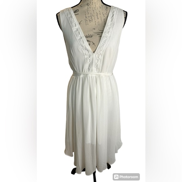 Finders Keepers Dresses & Skirts - Finders Dress